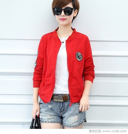 對付換季溫差，只要一件棒球服